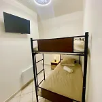 Salve Maria, Proche Et Centre Ville, Ménage Et Draps Compris *