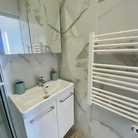 Holiday home Salve Maria, Proche Et Centre Ville, Menage Et Draps Compris