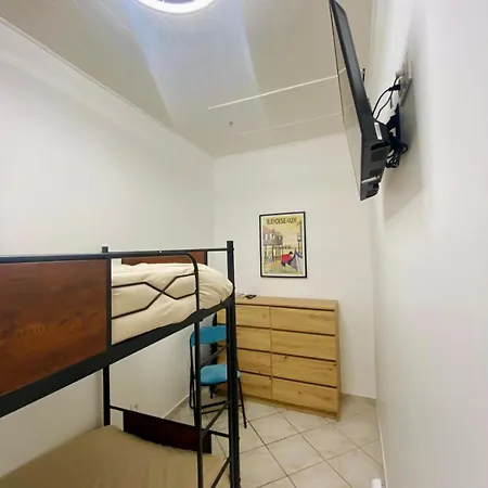 Salve Maria, Proche Et Centre Ville, Climatise ,menage Et Draps Compris Prázdninový dům Arcachon
